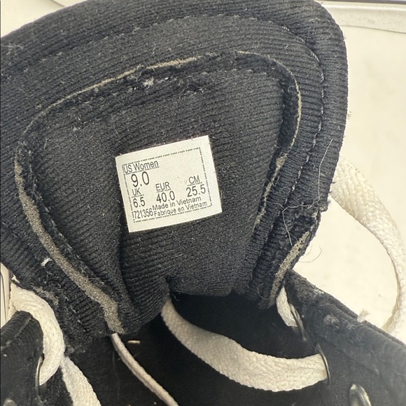 Vans Black and White Skate Sneakers - Picture 2 of 11
